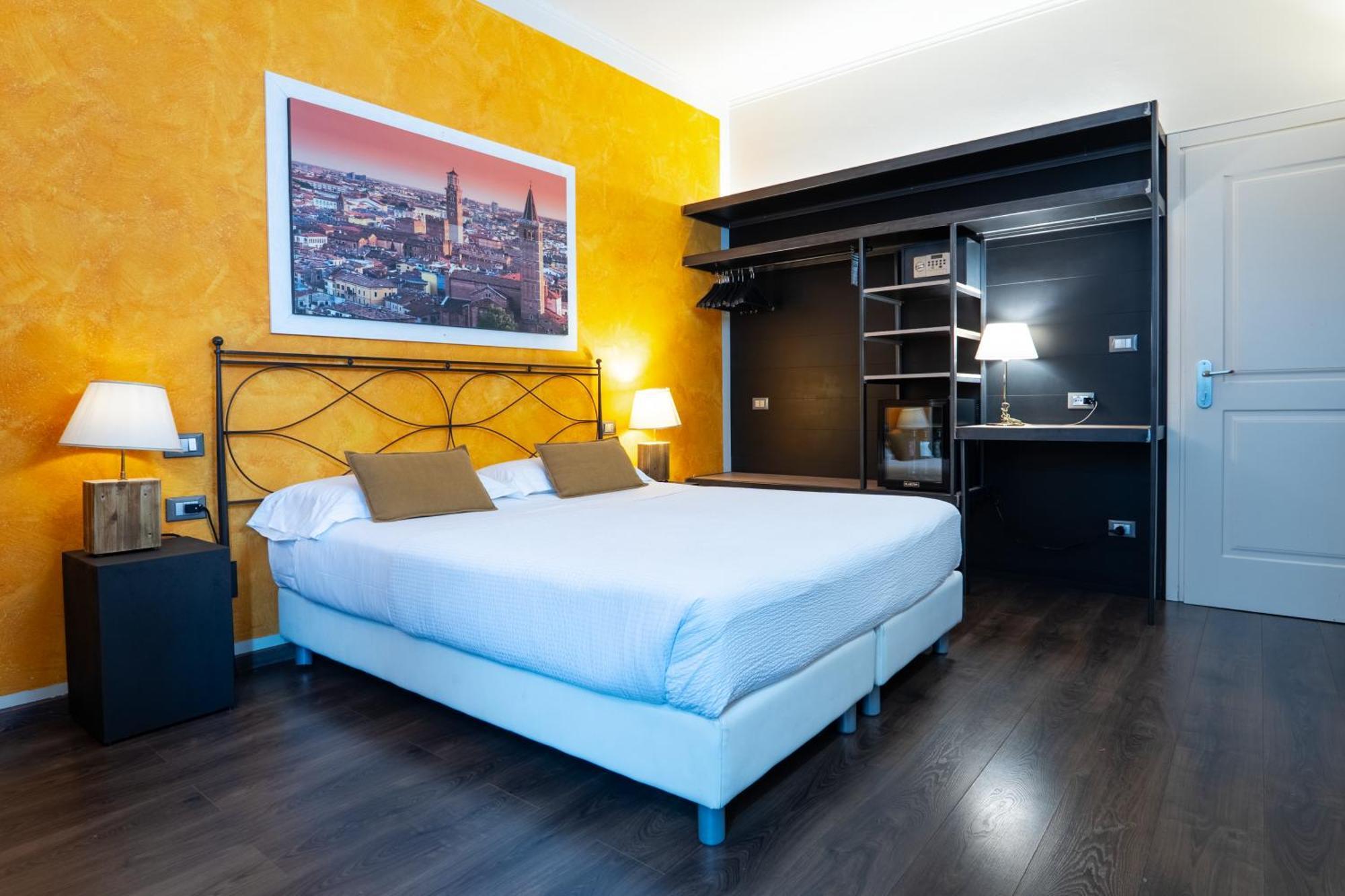 Hotel Italia Verona Esterno foto