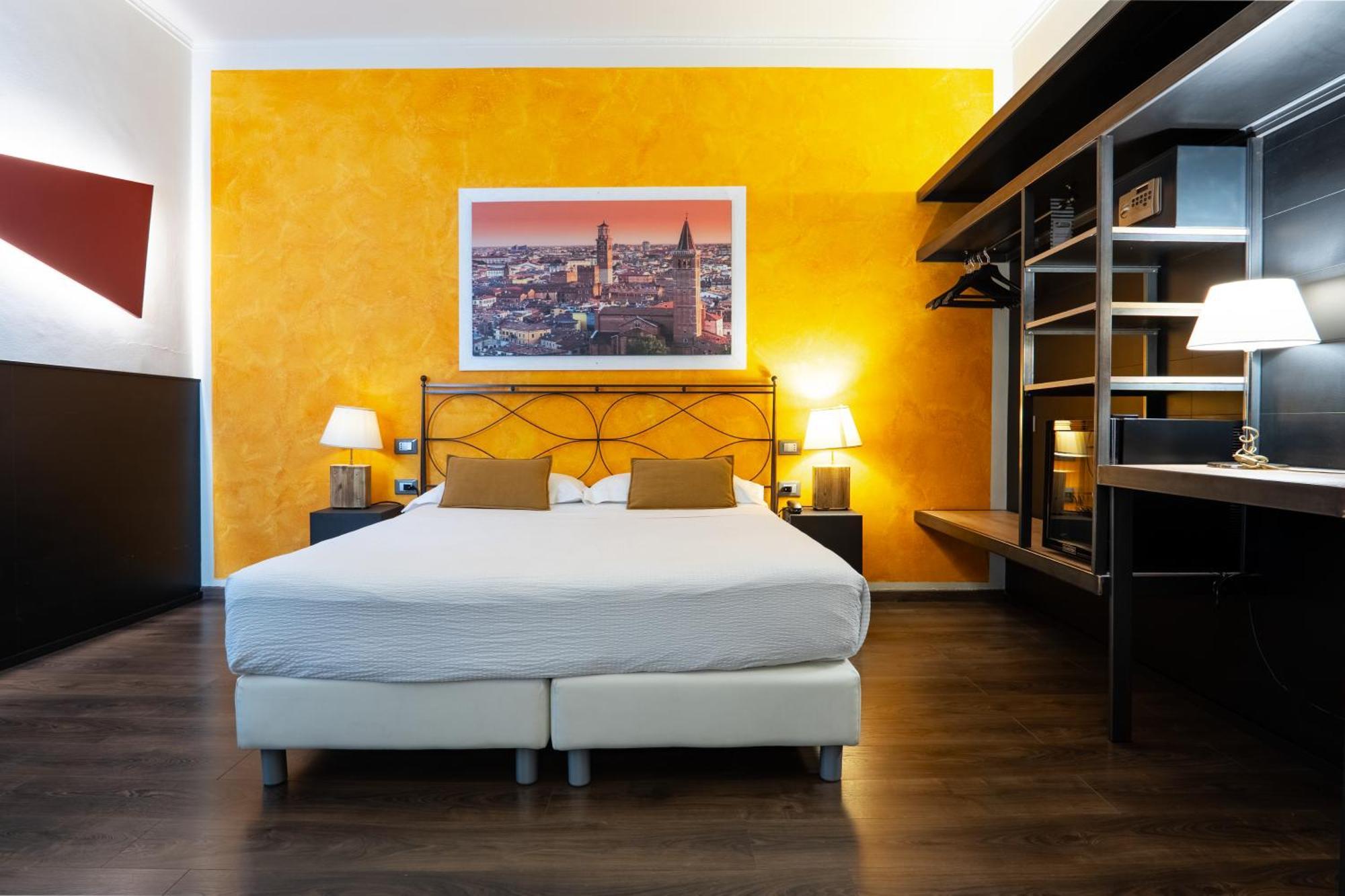Hotel Italia Verona Esterno foto